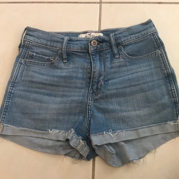 Hollister Pants - Cute Hollister High Waisted Shorts
